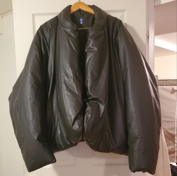 (SOLD) YEEZY x GAP Round Jacket Black - Picture 2 of 6